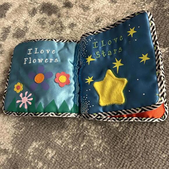 Manhattan Toy- Hello Baby Cloth Books - Picture 3 of 8